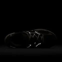 Nike V5 RNR Womens Sneakers