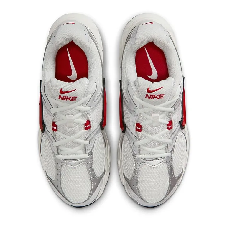 Nike V5 RNR Womens Sneakers