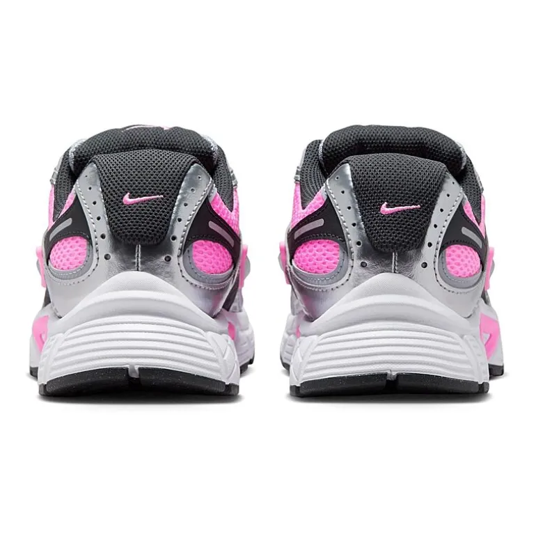 Nike V5 RNR Womens Sneakers