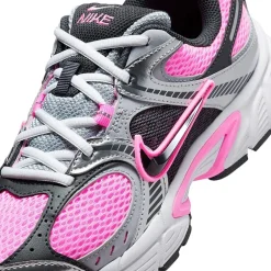Nike V5 RNR Womens Sneakers