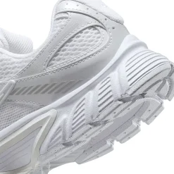 Nike V5 RNR Womens Sneakers