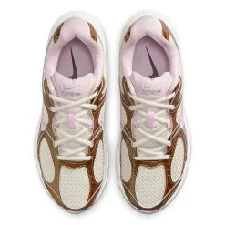Nike V5 RNR Womens Sneakers