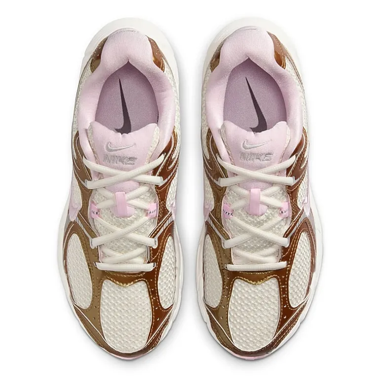 Nike V5 RNR Womens Sneakers