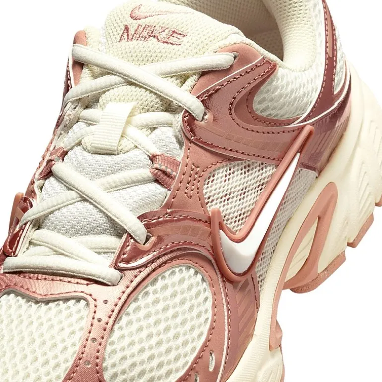 Nike V5 RNR Womens Sneakers