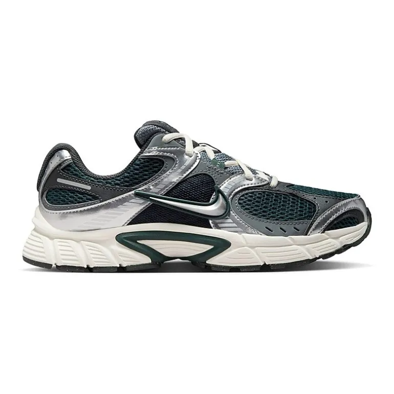 Nike V5 RNR Womens Sneakers