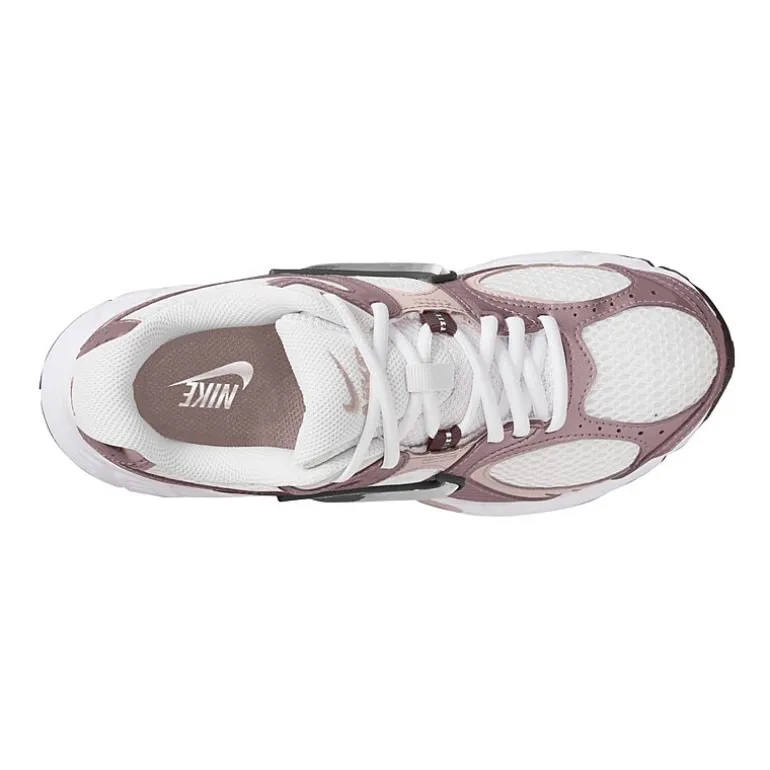 Nike V5 RNR Womens Sneakers