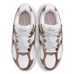 Nike V5 RNR Womens Sneakers