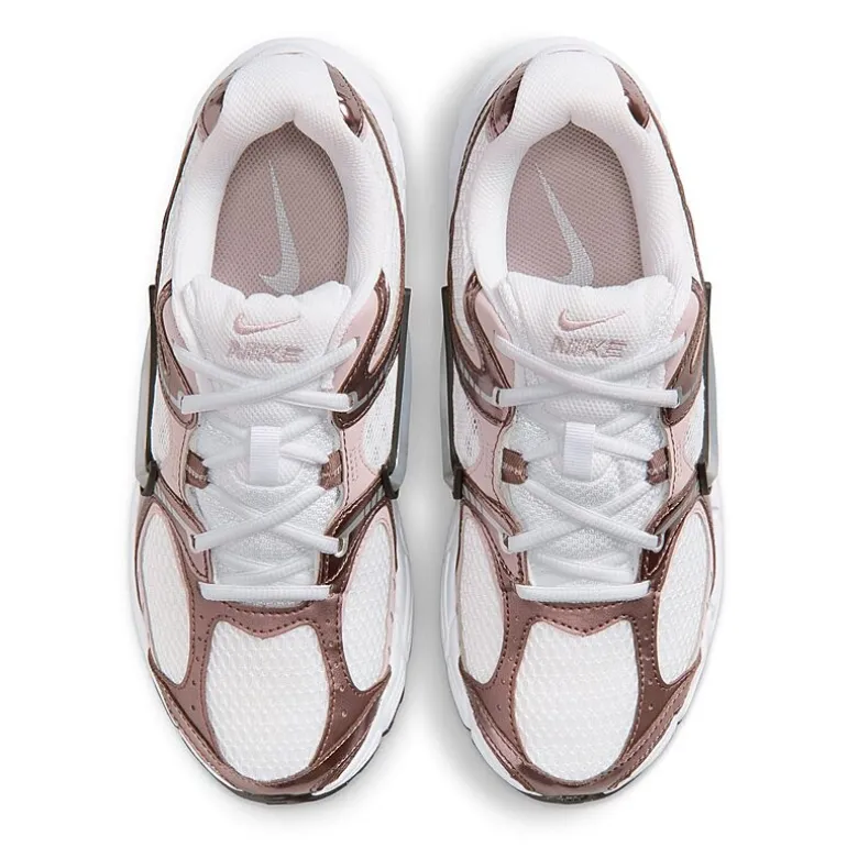 Nike V5 RNR Womens Sneakers