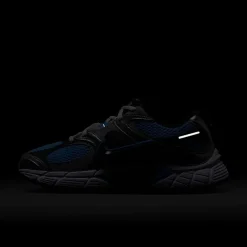 Nike V5 RNR Womens Sneakers