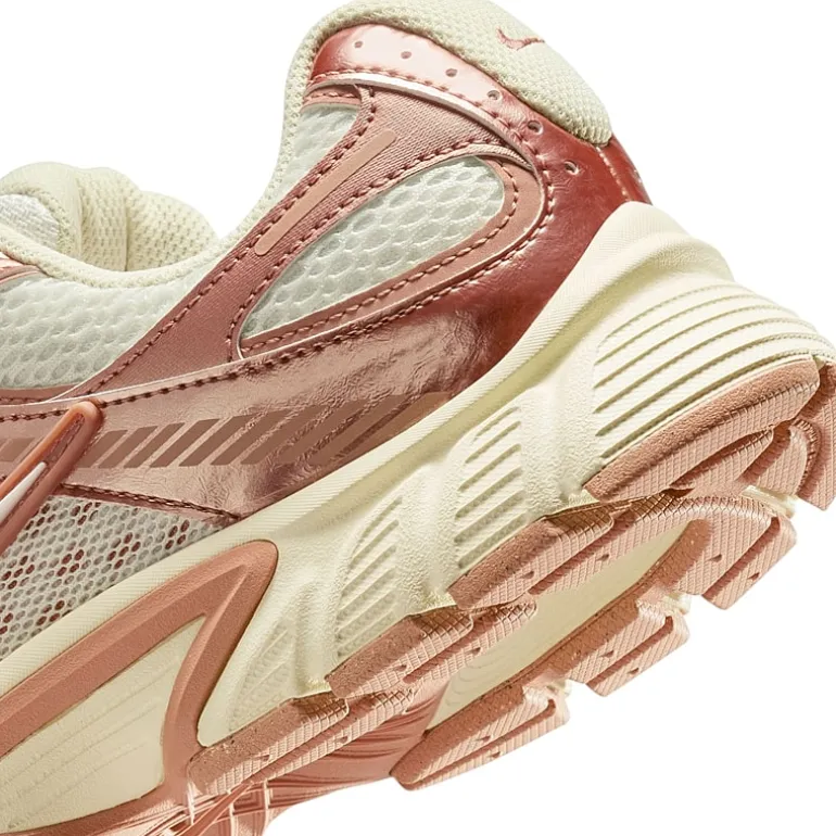 Nike V5 RNR Womens Sneakers
