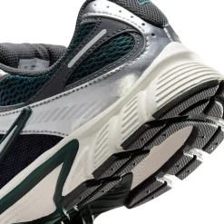 Nike V5 RNR Womens Sneakers