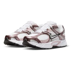 Nike V5 RNR Womens Sneakers