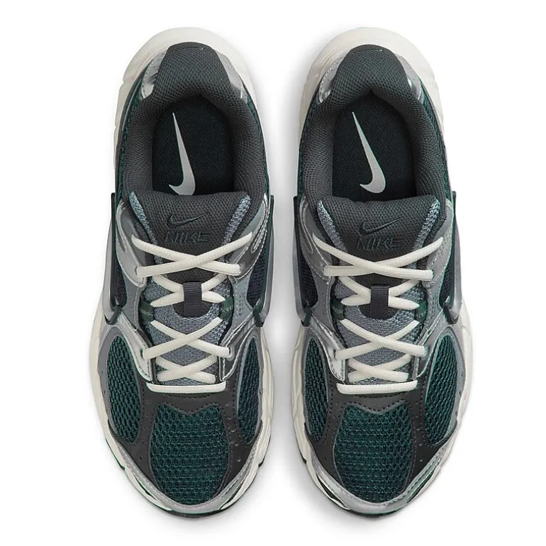 Nike V5 RNR Womens Sneakers