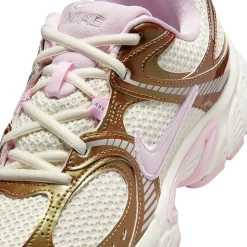 Nike V5 RNR Womens Sneakers