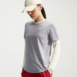 Nike Womens Active T-Shirt