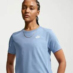 Nike Womens Active T-Shirt