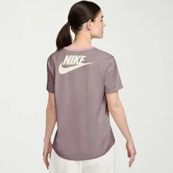 Nike Womens Active T-Shirt