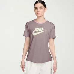 Nike Womens Active T-Shirt