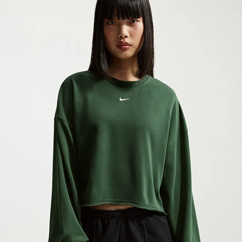 Nike Womens Crew Neck Long Sleeve Embroidered Sweatshirt