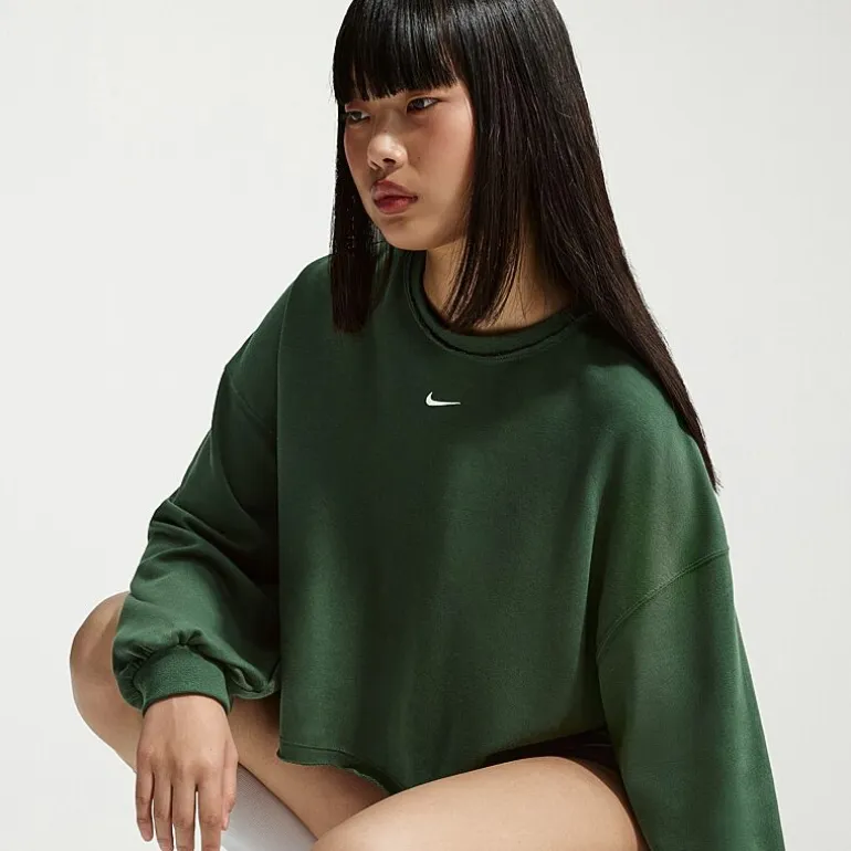 Nike Womens Crew Neck Long Sleeve Embroidered Sweatshirt
