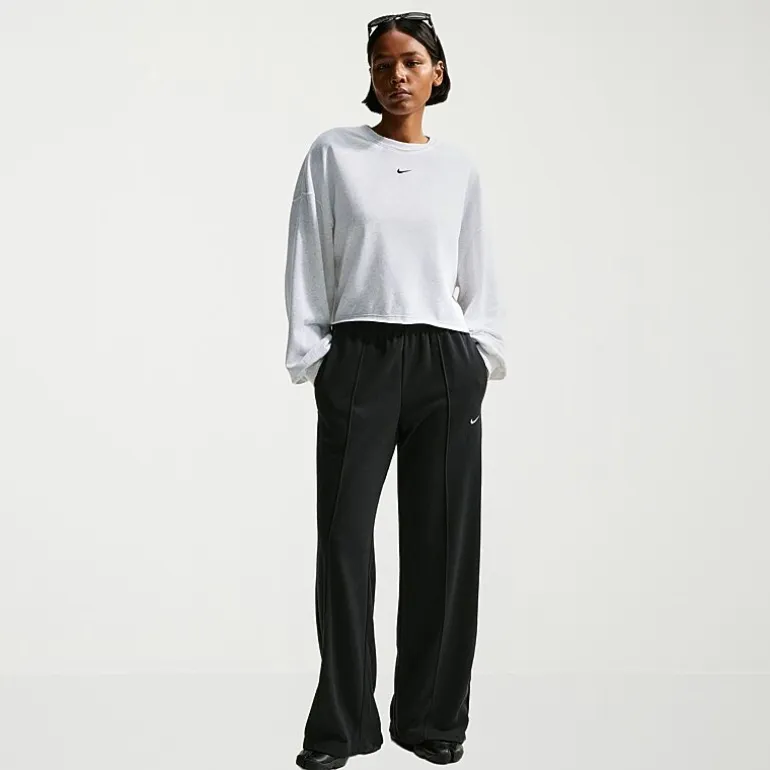 Nike Womens Crew Neck Long Sleeve Embroidered Sweatshirt