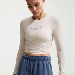 Nike Womens Mid Rise Drawstring Waist Active Pull-On Short