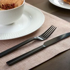 Oneida Chef's Table Black 20-pc. Everyday Flatware Set