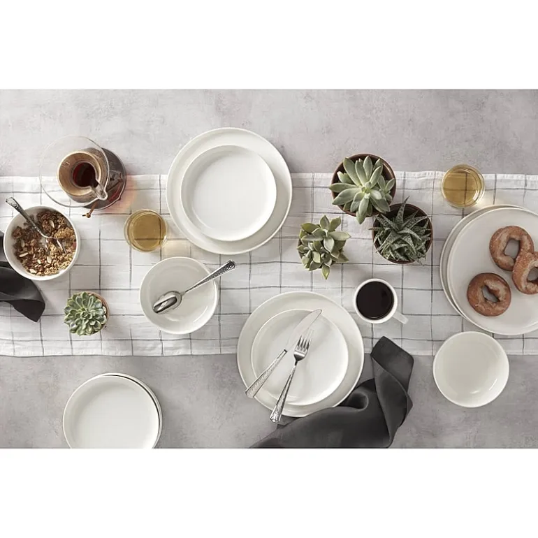 Oneida 24 Seven White 12-pc. Porcelain Dinnerware Set