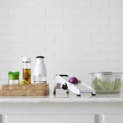 OXO Good Grips Salad Dressing Mixer