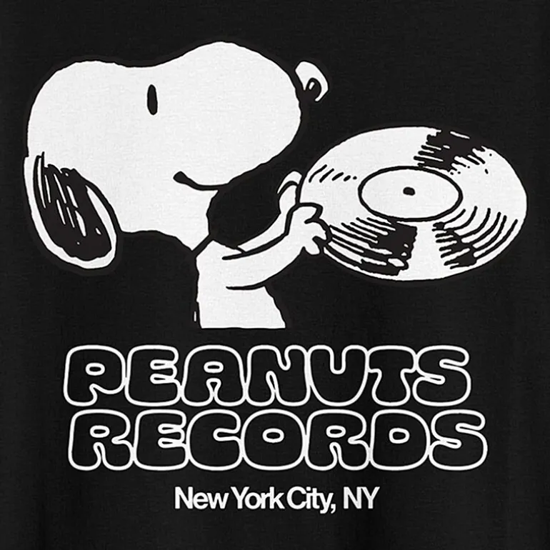 Peanuts Snoopy Mens Crew Neck Short Sleeve Classic Fit Peanuts Snoopy Big and Tall Graphic T-Shirt