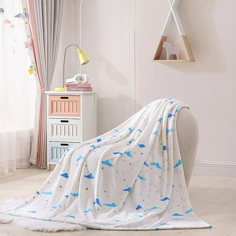 Poppy & Fritz Cloud Lightweight Throw