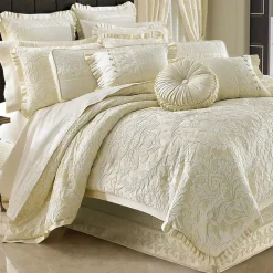 Queen Street Maddison 4-pc. Damask + Scroll Comforter Set