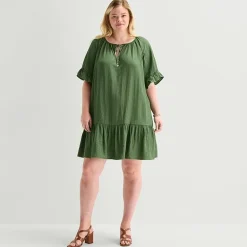 Robbie Bee Womens Plus Keyhole Neck Short Sleeve Shift Dress