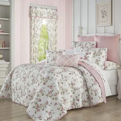 Royal Court Rosemary Floral Quilt Set