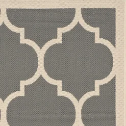 Safavieh Courtyard Collection Amias Geometric Indoor/Outdoor Runner Rug