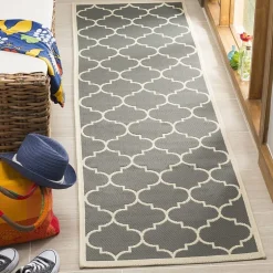Safavieh Courtyard Collection Amias Geometric Indoor/Outdoor Runner Rug