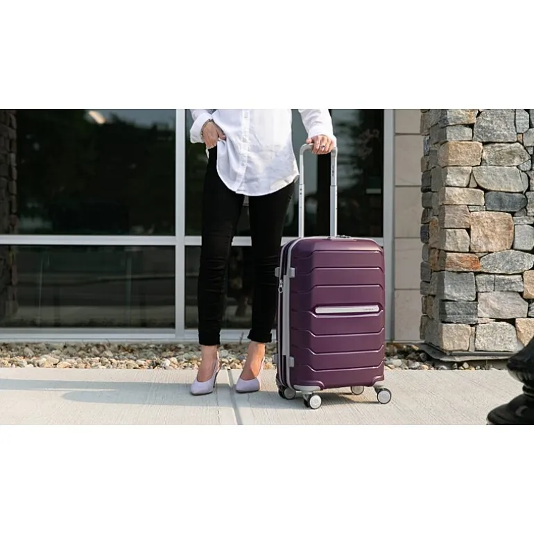 Samsonite Freeform 24 Inch Hardside Expandable Checked Spinner Luggage