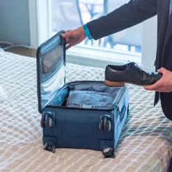 Samsonite Solyte Dlx 20 Inch Softside Expandable Lightweight Carry-On Spinner Luggage