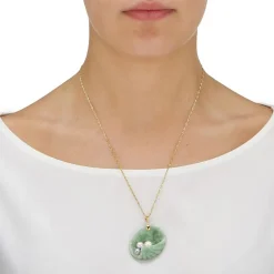 Seashell Womens Genuine Green Jade 14K Gold Pendant