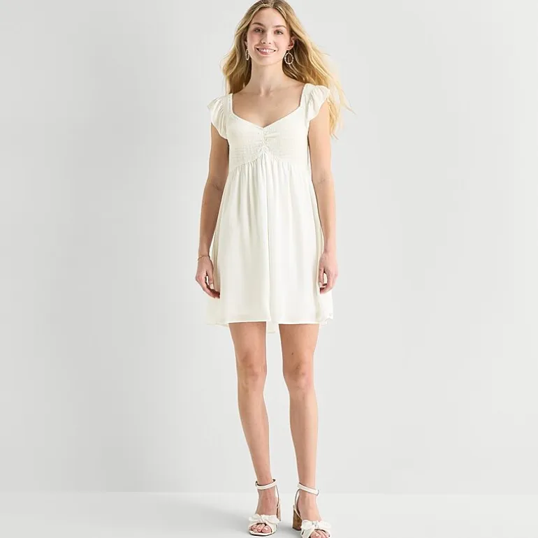 Secret Charm Womens Juniors Sweetheart Neck Short Sleeve Babydoll Dress