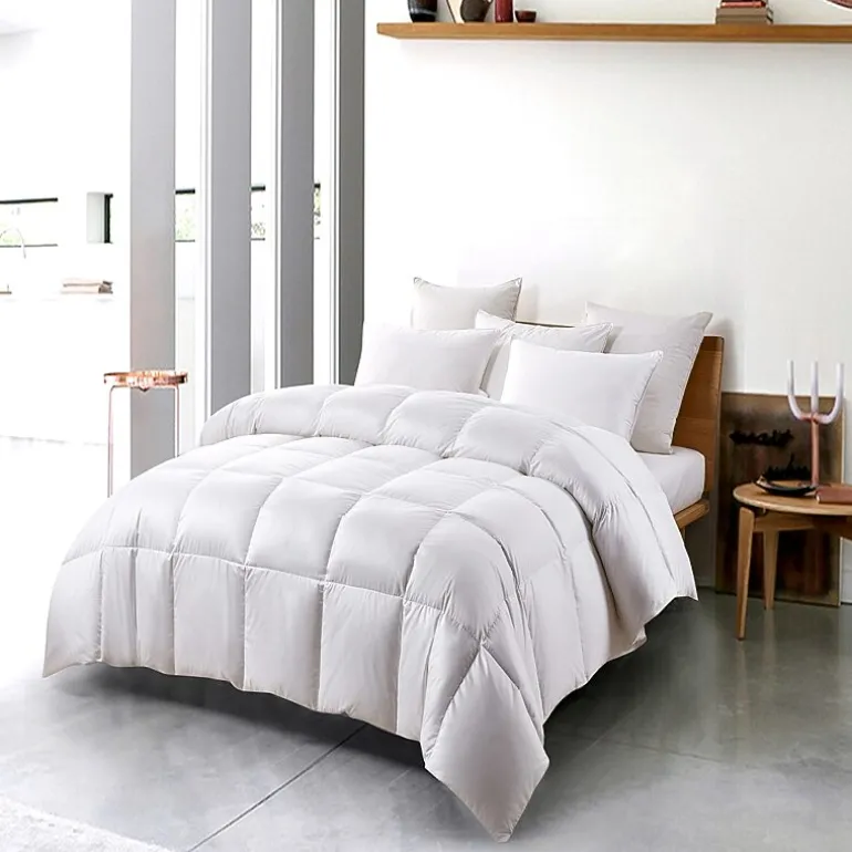 Serta 300 Thread Count Light Warmth White Down Fiber Comforter