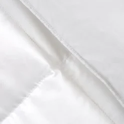 Serta 300 Thread Count Light Warmth White Down Fiber Comforter