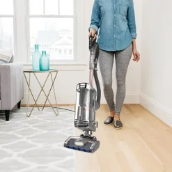 Shark Upright Vacuum Az2002