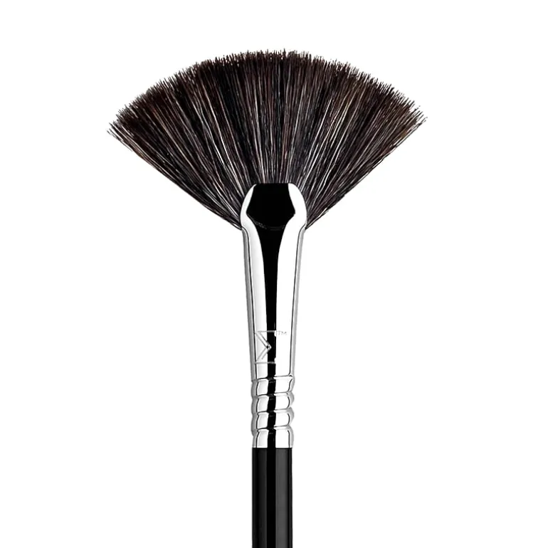 Sigma Beauty F42 Strobing Fan Brush
