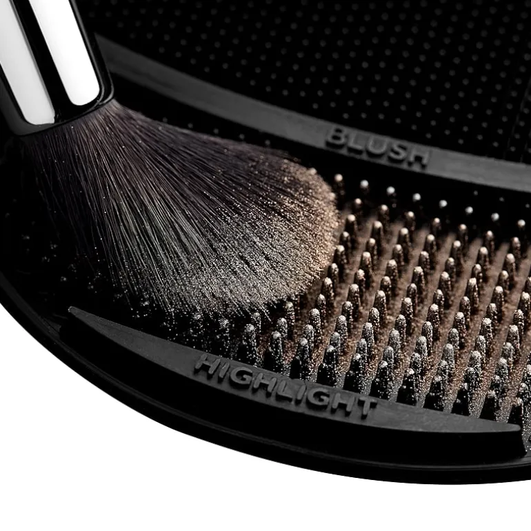 Sigma Beauty Switch