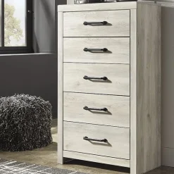 Signature Design by Ashley® Cambeck Bedroom Collection 5-Drawer Chest