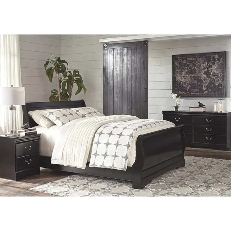 Signature Design by Ashley® Gilmore 4-Pc Bedroom Set