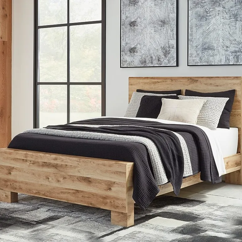 Signature Design by Ashley Hyanna Panel Bed in Tan Brown