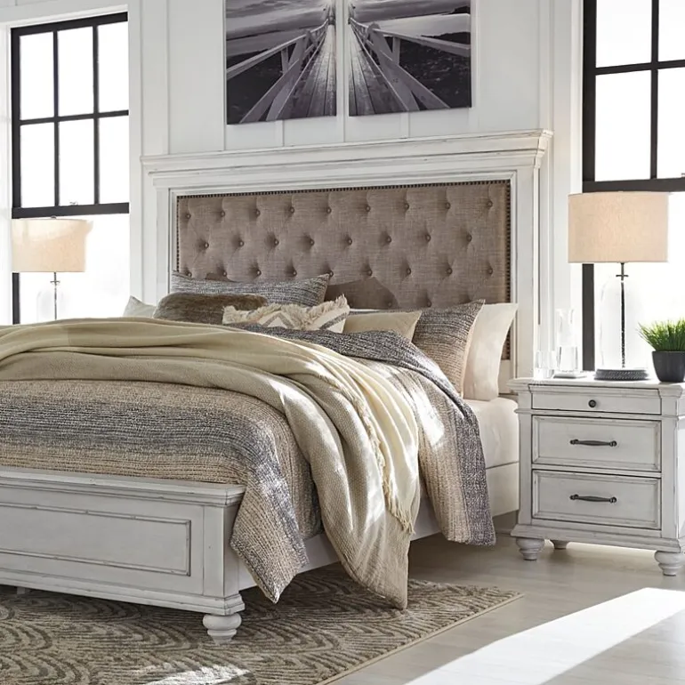 Signature Design by Ashley® Kaelyn Upholstered Panel Bed