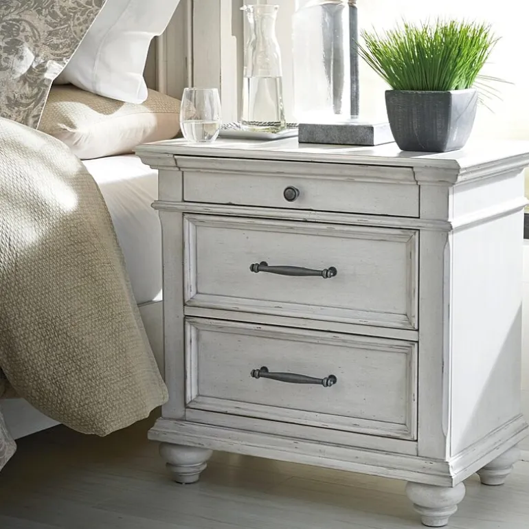 Signature Design by Ashley® Kaelyn 3-Drawer Nightstand
